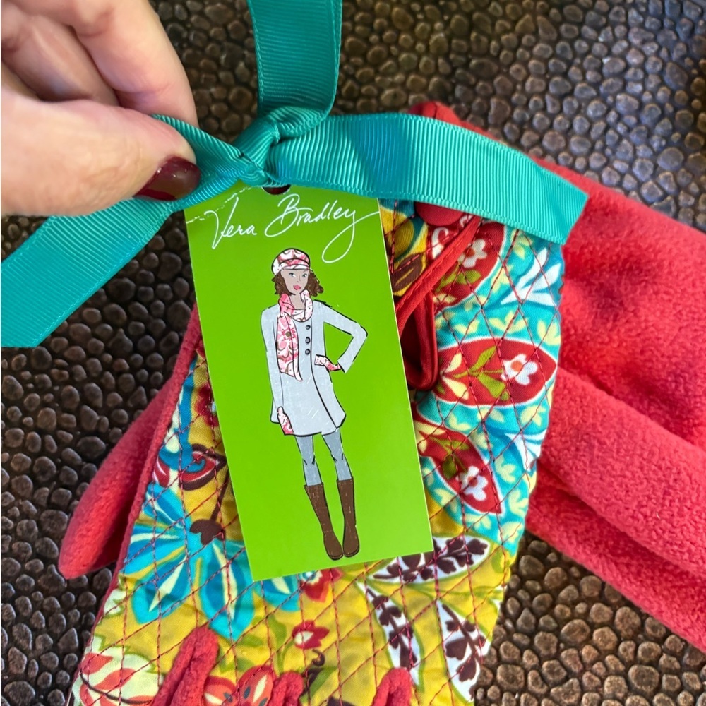 Vera Bradley Colorful Quilted/Fleece Floral Gloves - NWT - Picture 3 of 4